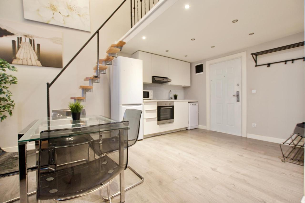 Standard Apartments By Hi5 - B25 Boedapest Buitenkant foto